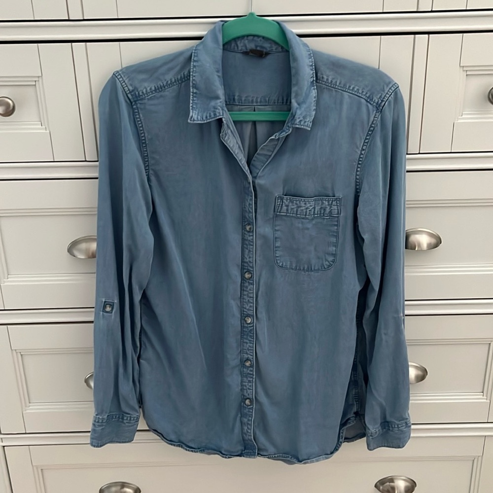 Eddie Bauer denim chambray shirt